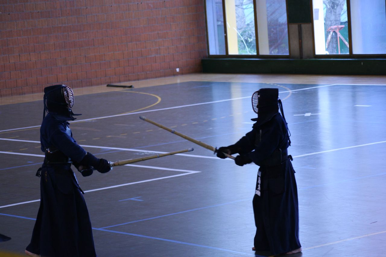剣道の小手面に対しての対応策 | 剣道DVD教材の選び方と基礎から学べる 